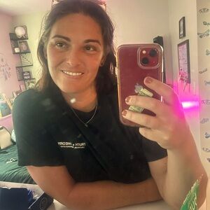 Meet your Posher, Ashleigh